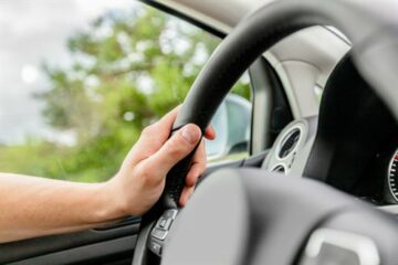 Fahren mit ausländischer Fahrerlaubnis kann Haftung der Kfz-Haftpflichtversicherung bei Unfall ausschließen