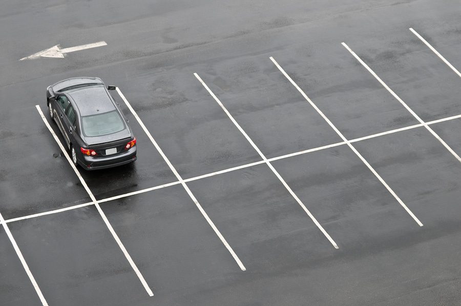 Parkplatzunfall - Vorfahrtregel "rechts vor links"