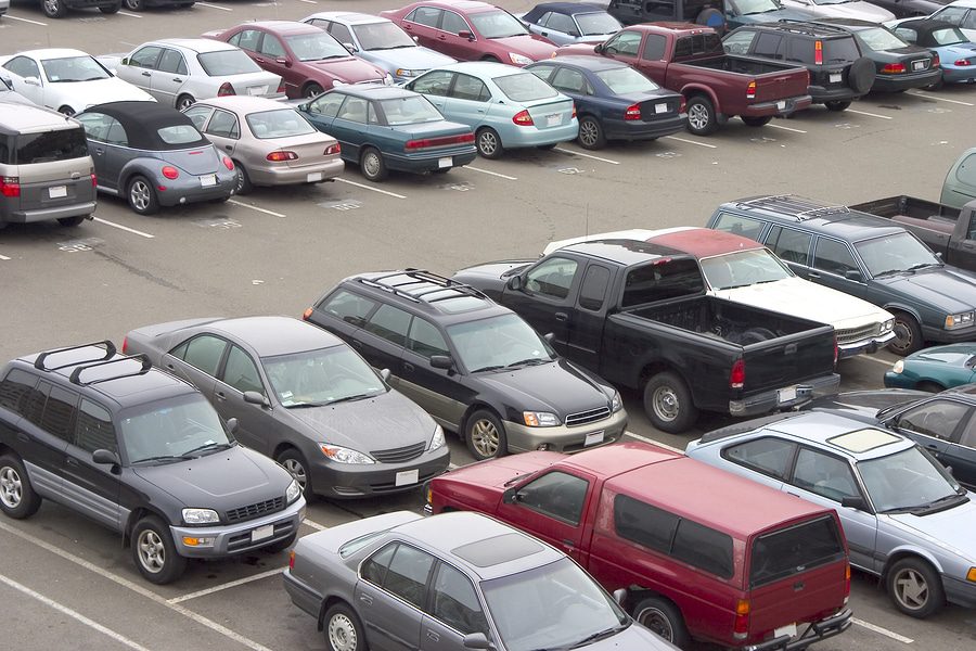Verkehrssicherungspflicht Parkplatzbetreiber - unzureichende Länge eines Parkplatzes