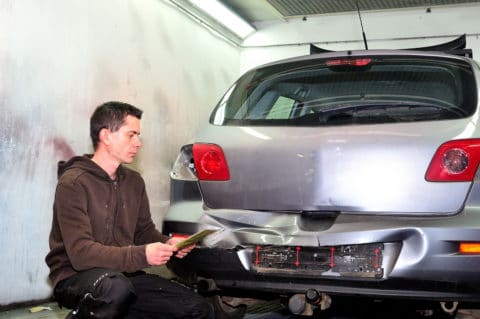 Verkehrsunfall - Unfallfahrzeugveräußerung ohne Vorliegen des Sachverständigengutachtens