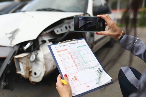 Verkehrsunfall - Übersendung des Schadensgutachtens nebst Bildmaterial im Original