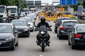 Befahren einer Rettungsgasse: Diese Bußgelder und Fahrverbote drohen