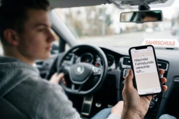 Widerruf der Fahrlehrerlaubnis: WhatsApp-Belästigung reicht